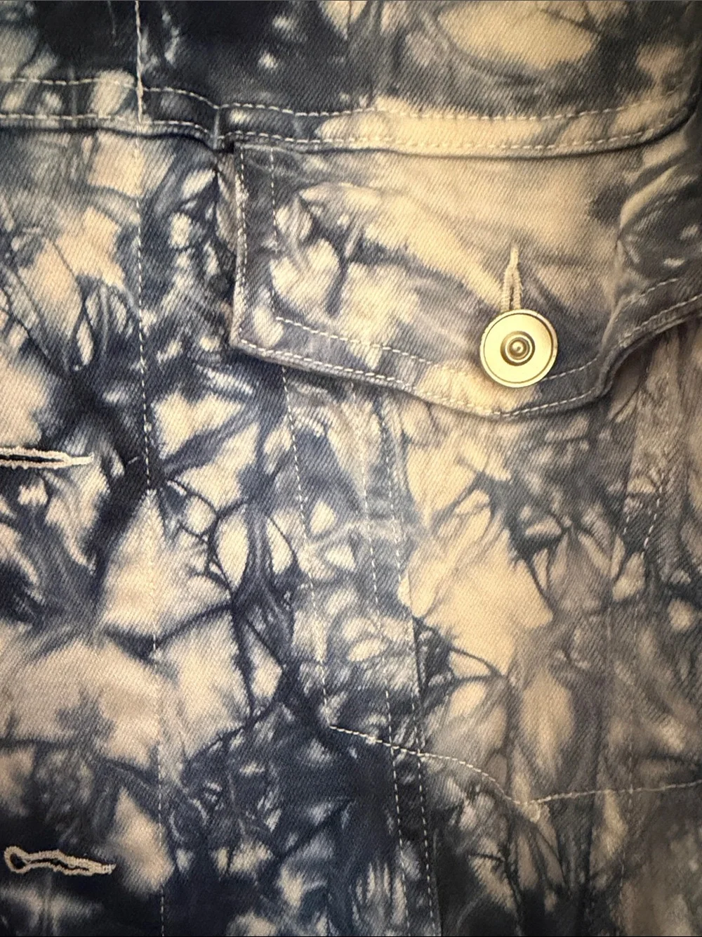 Tie-Dye Shirt Jacket in Navy & White